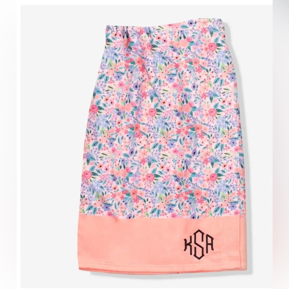 Brand New Coral Floral Velcro Towel Wrap by MarleyLilly. Brand New With Tags. - Picture 5 of 8
